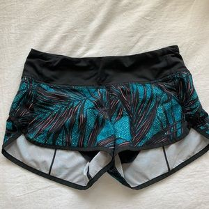 Lululemon Speed Short 4-Way Stretch 2.5”